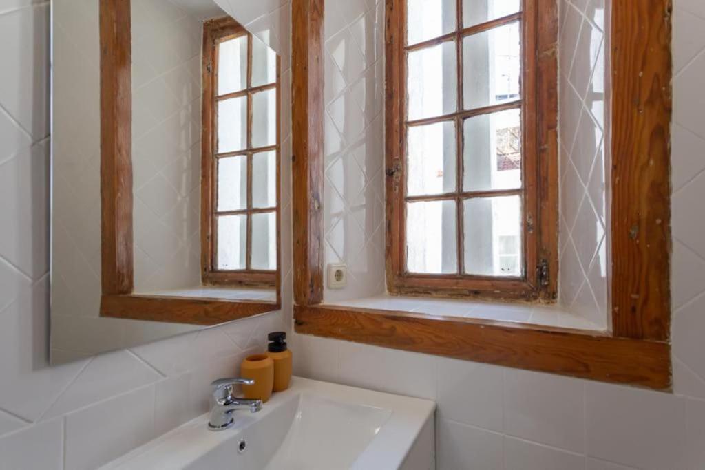 Apartament Loft Mouraria Lizbona Zewnętrze zdjęcie